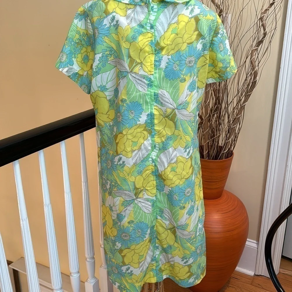 Elegant Miss of California Vintage flower dress